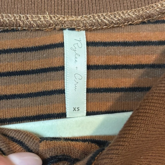Women’s NWOT Rylee + Cru Retro Stripe Collared Sweatshirt, Size: XS - Picture 4 of 5